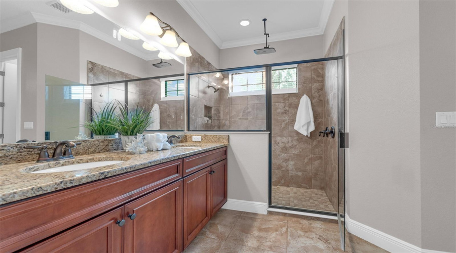 REUNION, Florida 34747, 5 Bedrooms Bedrooms, ,6 BathroomsBathrooms,Residential,For Sale,CASTLE PINES COURT,0,MFRO6377851