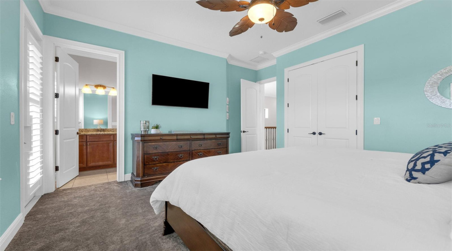 REUNION, Florida 34747, 5 Bedrooms Bedrooms, ,6 BathroomsBathrooms,Residential,For Sale,CASTLE PINES COURT,0,MFRO6377851