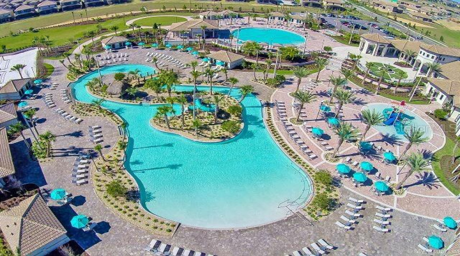 DAVENPORT, Florida 33896, 7 Bedrooms Bedrooms, ,5 BathroomsBathrooms,Residential,For Sale,MOON VALLEY,0,MFRS5142568