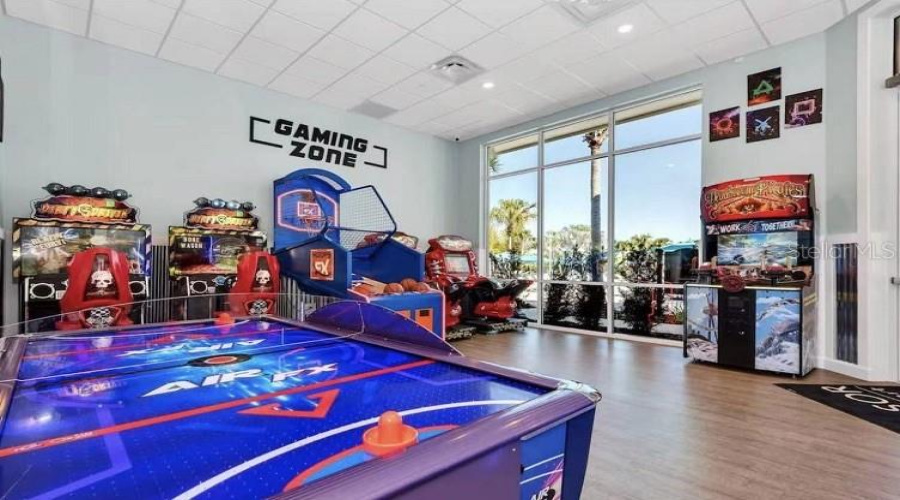 DAVENPORT, Florida 33897, 7 Bedrooms Bedrooms, ,5 BathroomsBathrooms,Residential,For Sale,LILAC,0,MFRTB8469813