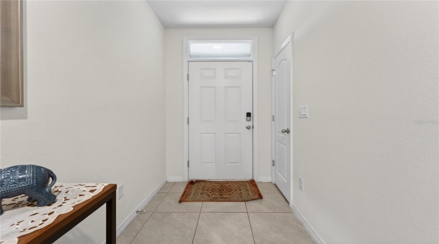 DAVENPORT, Florida 33897, 4 Bedrooms Bedrooms, ,2 BathroomsBathrooms,Residential,For Sale,FOX SQUIRREL,0,MFRO6377896