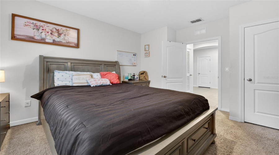 DAVENPORT, Florida 33897, 4 Bedrooms Bedrooms, ,2 BathroomsBathrooms,Residential,For Sale,FOX SQUIRREL,0,MFRO6377896