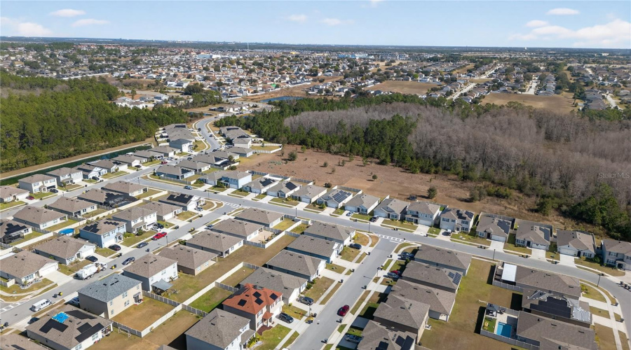 DAVENPORT, Florida 33897, 4 Bedrooms Bedrooms, ,2 BathroomsBathrooms,Residential,For Sale,FOX SQUIRREL,0,MFRO6377896