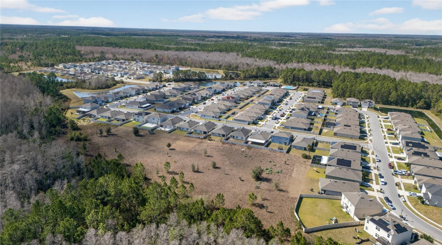 DAVENPORT, Florida 33897, 4 Bedrooms Bedrooms, ,2 BathroomsBathrooms,Residential,For Sale,FOX SQUIRREL,0,MFRO6377896