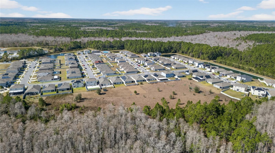 DAVENPORT, Florida 33897, 4 Bedrooms Bedrooms, ,2 BathroomsBathrooms,Residential,For Sale,FOX SQUIRREL,0,MFRO6377896