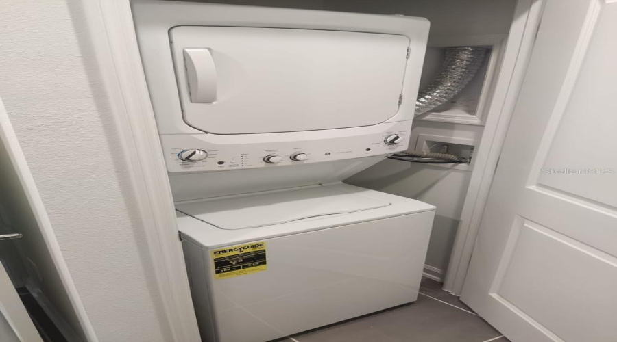 DAVENPORT, Florida 33837, 4 Bedrooms Bedrooms, ,3 BathroomsBathrooms,Residential,For Sale,JOHN JACOB,0,MFRS5142739