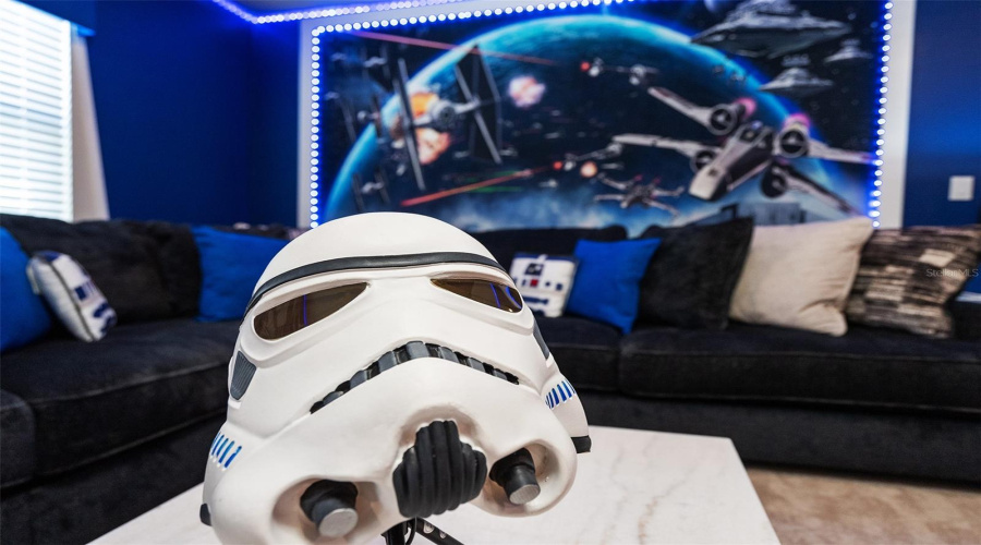 DAVENPORT, Florida 33897, 7 Bedrooms Bedrooms, ,5 BathroomsBathrooms,Residential,For Sale,LANA,0,MFRO6378042