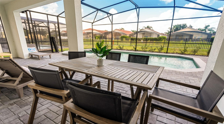 DAVENPORT, Florida 33897, 7 Bedrooms Bedrooms, ,5 BathroomsBathrooms,Residential,For Sale,LANA,0,MFRO6378042