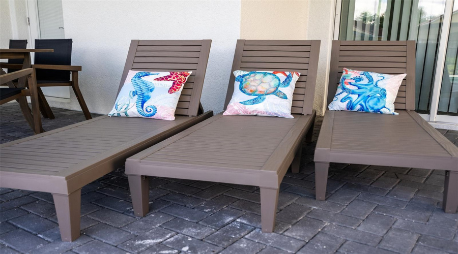 DAVENPORT, Florida 33897, 7 Bedrooms Bedrooms, ,5 BathroomsBathrooms,Residential,For Sale,LANA,0,MFRO6378042