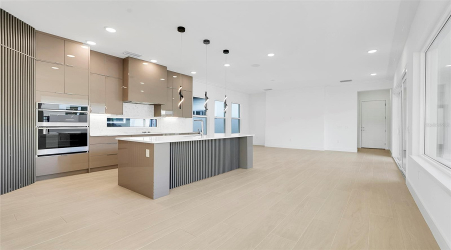 DAVENPORT, Florida 33837, 3 Bedrooms Bedrooms, ,3 BathroomsBathrooms,Residential,For Sale,KENSINGTON,0,MFRO6378045