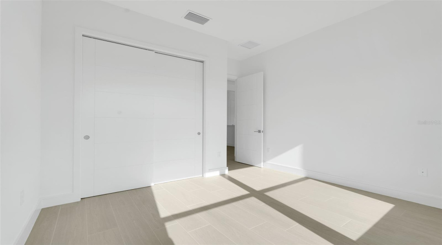 DAVENPORT, Florida 33837, 3 Bedrooms Bedrooms, ,3 BathroomsBathrooms,Residential,For Sale,KENSINGTON,0,MFRO6378045