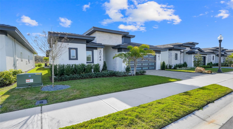 DAVENPORT, Florida 33837, 3 Bedrooms Bedrooms, ,3 BathroomsBathrooms,Residential,For Sale,KENSINGTON,0,MFRO6378045