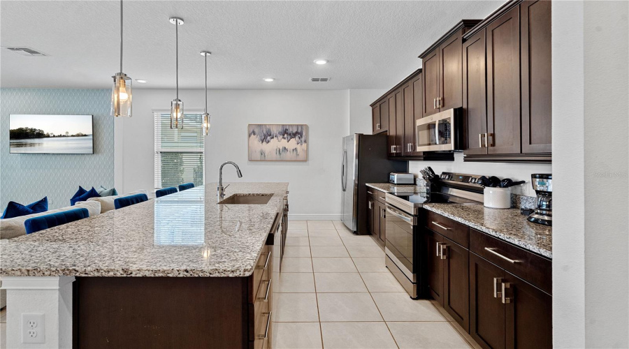 REUNION, Florida 34747, 4 Bedrooms Bedrooms, ,3 BathroomsBathrooms,Residential,For Sale,EXCITEMENT,0,MFRO6375622