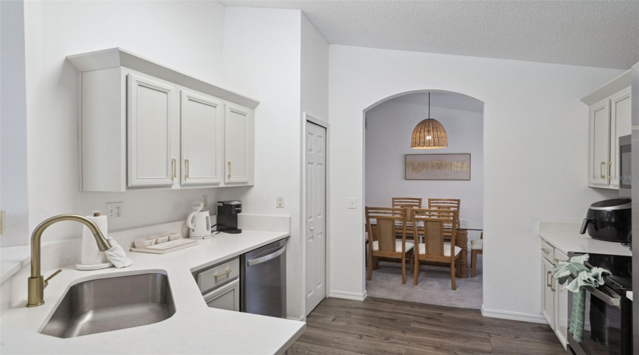 KISSIMMEE, Florida 34746, 5 Bedrooms Bedrooms, ,3 BathroomsBathrooms,Residential,For Sale,GOLDEN BEACH,0,MFRS5142740