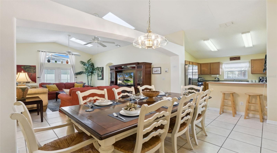 KISSIMMEE, Florida 34747, 6 Bedrooms Bedrooms, ,4 BathroomsBathrooms,Residential,For Sale,POMO,0,MFRS5142746