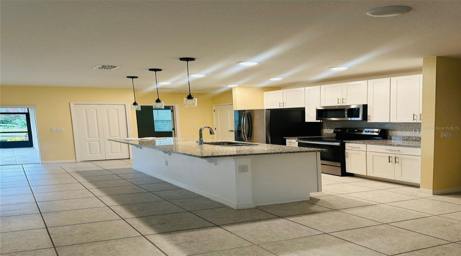 KISSIMMEE, Florida 34746, 3 Bedrooms Bedrooms, ,2 BathroomsBathrooms,Residential,For Sale,CANYON BREEZE,0,MFRO6378027