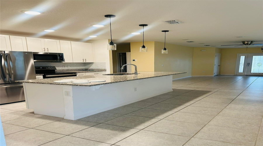 KISSIMMEE, Florida 34746, 3 Bedrooms Bedrooms, ,2 BathroomsBathrooms,Residential,For Sale,CANYON BREEZE,0,MFRO6378027