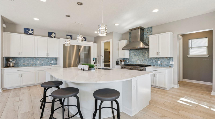 ORLANDO, Florida 32836, 4 Bedrooms Bedrooms, ,3 BathroomsBathrooms,Residential,For Sale,LEMON LAKE,0,MFRO6375590