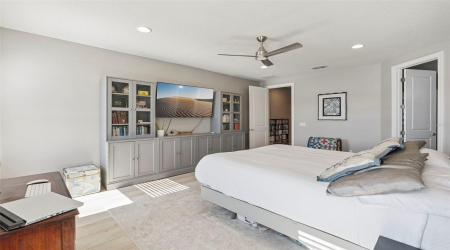 ORLANDO, Florida 32836, 4 Bedrooms Bedrooms, ,3 BathroomsBathrooms,Residential,For Sale,LEMON LAKE,0,MFRO6375590