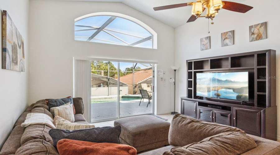 DAVENPORT, Florida 33837, 4 Bedrooms Bedrooms, ,3 BathroomsBathrooms,Residential,For Sale,ROSSO,0,MFRO6376151