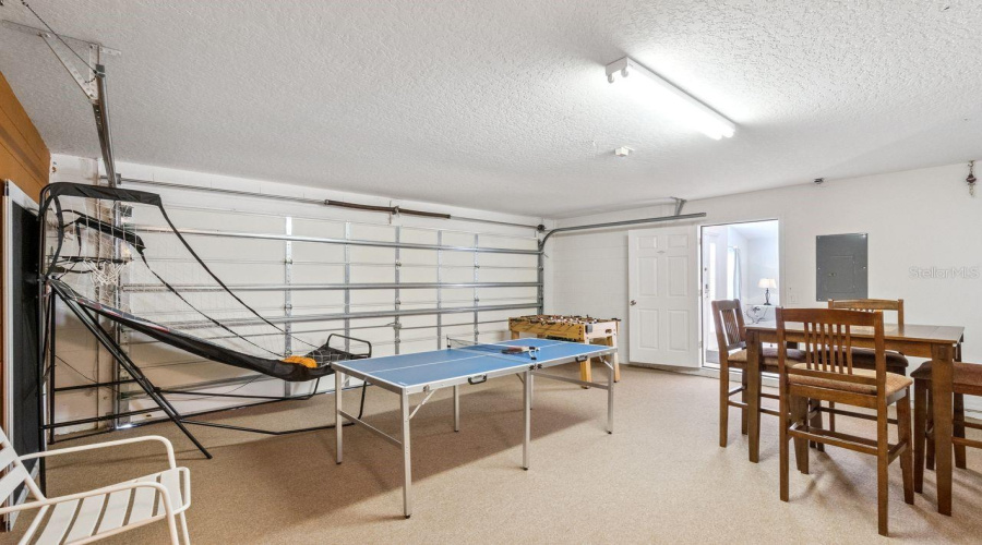 Garage/Game Room