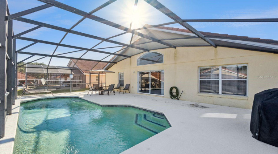 DAVENPORT, Florida 33837, 4 Bedrooms Bedrooms, ,3 BathroomsBathrooms,Residential,For Sale,ROSSO,0,MFRO6376151