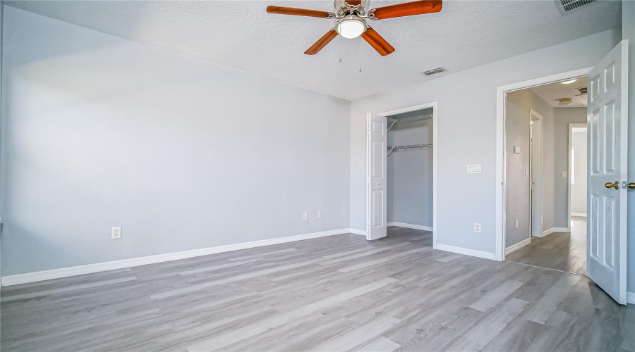 KISSIMMEE, Florida 34746, 3 Bedrooms Bedrooms, ,2 BathroomsBathrooms,Residential,For Sale,S BEACH CIRCLE,0,MFRS5138240