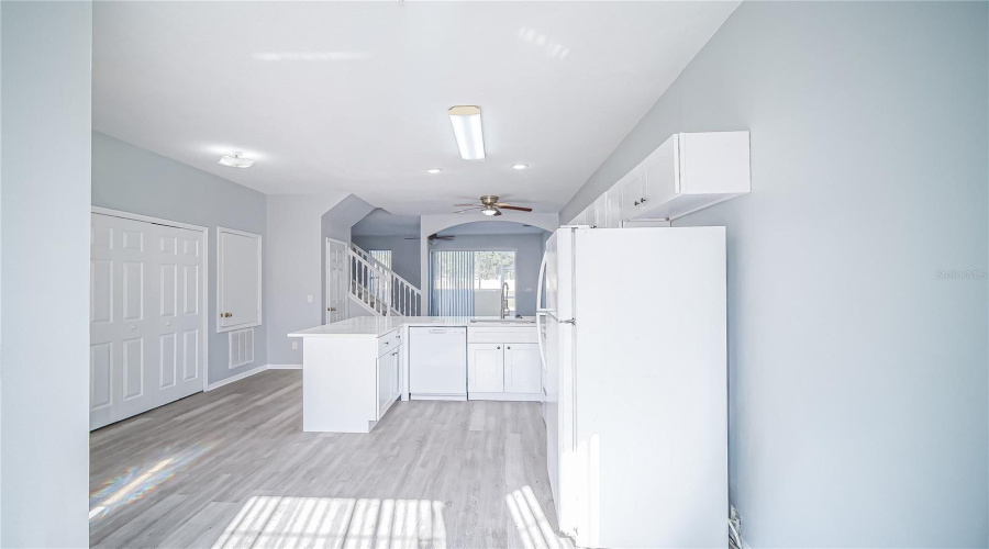 KISSIMMEE, Florida 34746, 3 Bedrooms Bedrooms, ,2 BathroomsBathrooms,Residential,For Sale,S BEACH CIRCLE,0,MFRS5138240