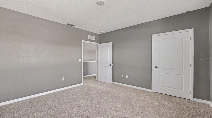 DAVENPORT, Florida 33837, 5 Bedrooms Bedrooms, ,3 BathroomsBathrooms,Residential,For Sale,SUGARWOOD,0,MFRTB8470294