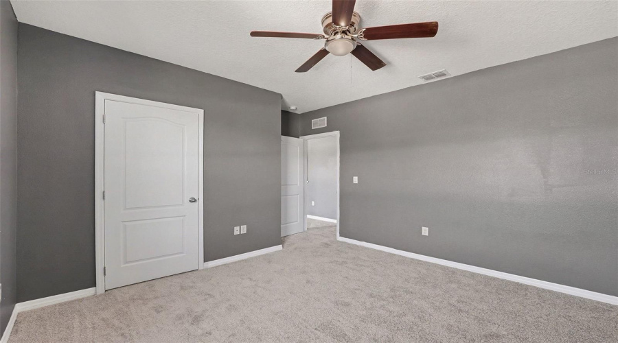 DAVENPORT, Florida 33837, 5 Bedrooms Bedrooms, ,3 BathroomsBathrooms,Residential,For Sale,SUGARWOOD,0,MFRTB8470294