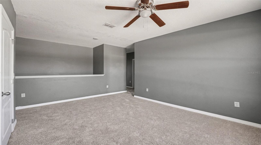 DAVENPORT, Florida 33837, 5 Bedrooms Bedrooms, ,3 BathroomsBathrooms,Residential,For Sale,SUGARWOOD,0,MFRTB8470294