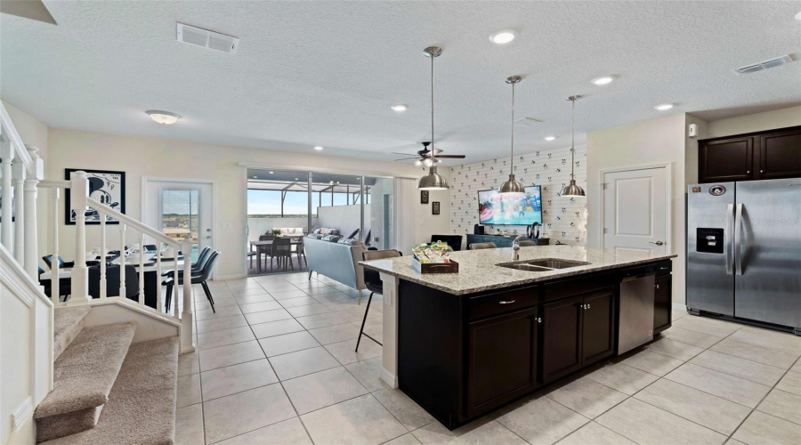 DAVENPORT, Florida 33897, 5 Bedrooms Bedrooms, ,4 BathroomsBathrooms,Residential,For Sale,JASMINE,0,MFRO6377051