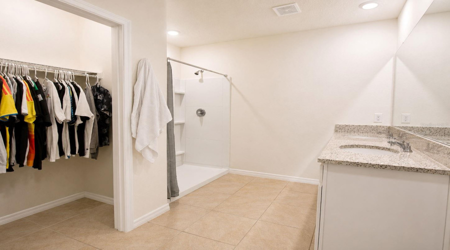 Davenport, Florida 33837, 3 Bedrooms Bedrooms, ,2 Bathroomsbathrooms,Residential,For Sale,Brooklet,0,Mfro6376624