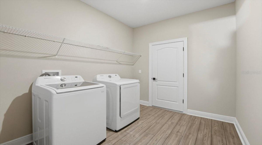 KISSIMMEE, Florida 34747, 5 Bedrooms Bedrooms, ,3 BathroomsBathrooms,Residential,For Sale,SOMERSWORTH,0,MFRO6378206