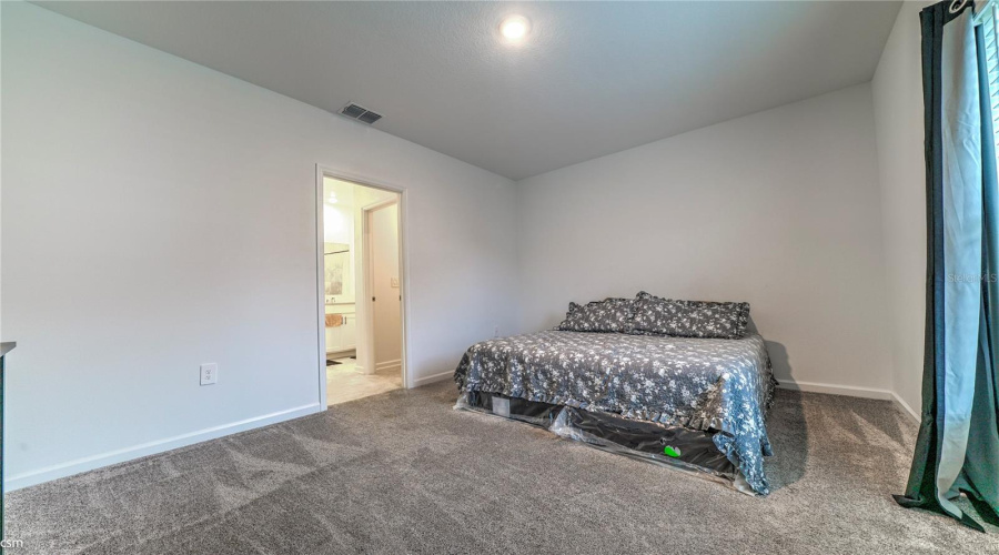 DAVENPORT, Florida 33837, 3 Bedrooms Bedrooms, ,2 BathroomsBathrooms,Residential,For Sale,WHITE WATER,0,MFRS5142406