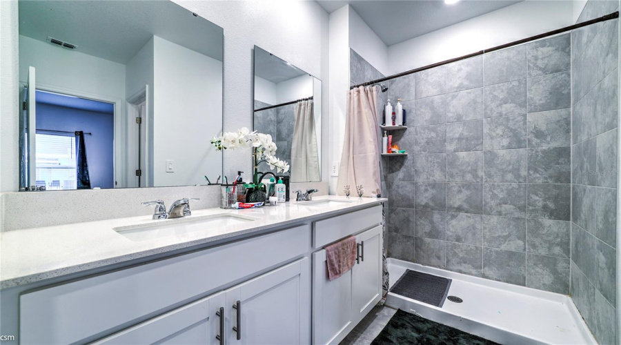 DAVENPORT, Florida 33837, 3 Bedrooms Bedrooms, ,2 BathroomsBathrooms,Residential,For Sale,WHITE WATER,0,MFRS5142406