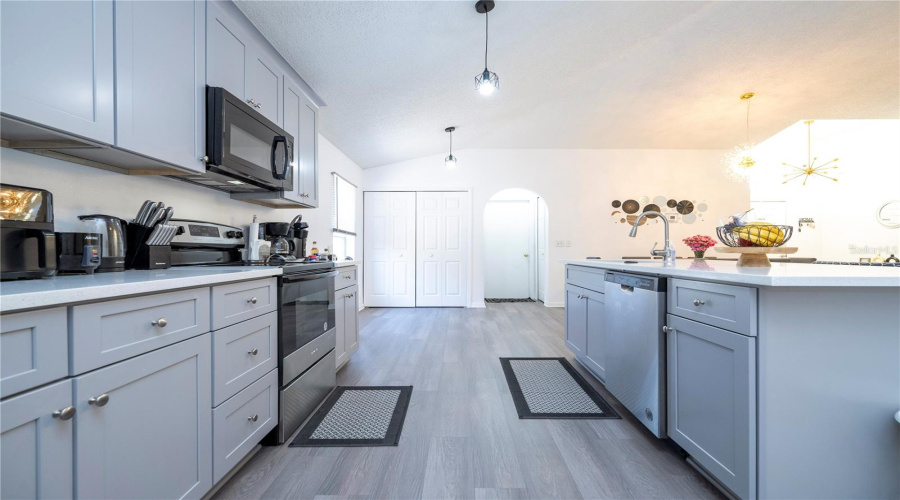 DAVENPORT, Florida 33897, 4 Bedrooms Bedrooms, ,2 BathroomsBathrooms,Residential,For Sale,HIGHWAY 27,0,MFRO6378237