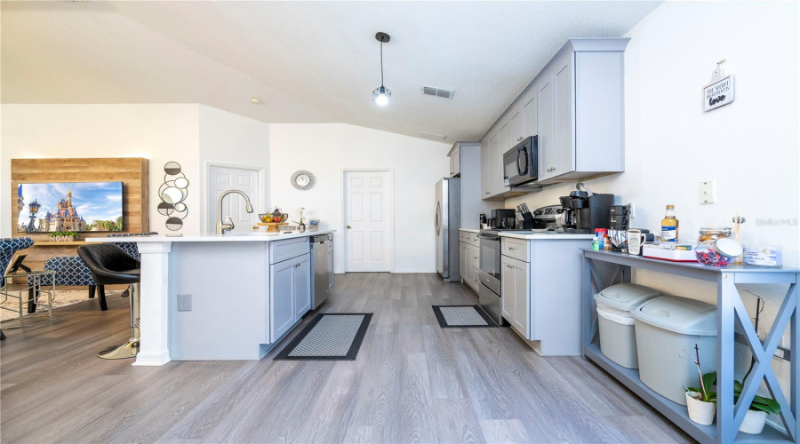 DAVENPORT, Florida 33897, 4 Bedrooms Bedrooms, ,2 BathroomsBathrooms,Residential,For Sale,HIGHWAY 27,0,MFRO6378237