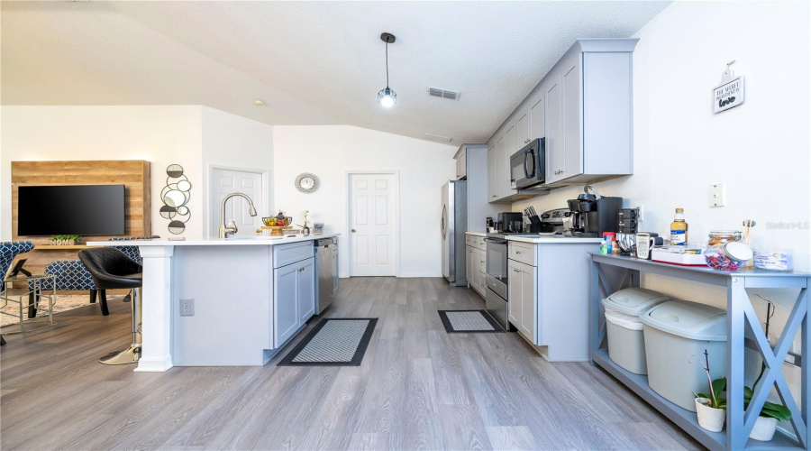 DAVENPORT, Florida 33897, 4 Bedrooms Bedrooms, ,2 BathroomsBathrooms,Residential,For Sale,HIGHWAY 27,0,MFRO6378237