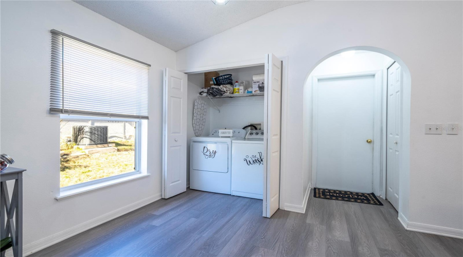 DAVENPORT, Florida 33897, 4 Bedrooms Bedrooms, ,2 BathroomsBathrooms,Residential,For Sale,HIGHWAY 27,0,MFRO6378237