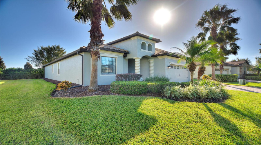 DAVENPORT, Florida 33896, 4 Bedrooms Bedrooms, ,2 BathroomsBathrooms,Residential,For Sale,DOLPHIN HEAD,0,MFRS5142741