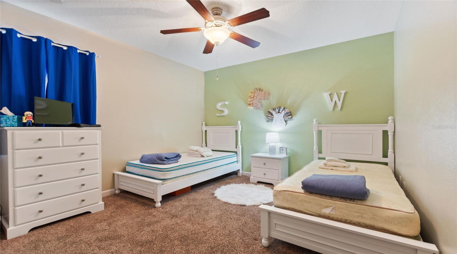 DAVENPORT, Florida 33896, 4 Bedrooms Bedrooms, ,2 BathroomsBathrooms,Residential,For Sale,DOLPHIN HEAD,0,MFRS5142741