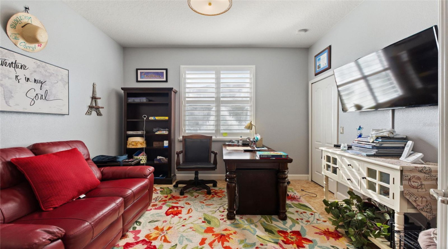 DAVENPORT, Florida 33896, 4 Bedrooms Bedrooms, ,2 BathroomsBathrooms,Residential,For Sale,DOLPHIN HEAD,0,MFRS5142741