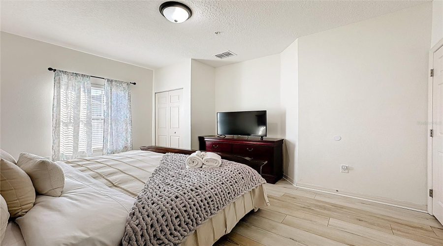 KISSIMMEE, Florida 34747, 3 Bedrooms Bedrooms, ,2 BathroomsBathrooms,Residential,For Sale,SHINE,0,MFRO6377697