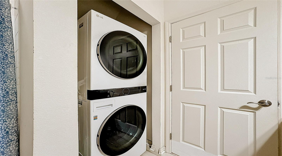 KISSIMMEE, Florida 34747, 3 Bedrooms Bedrooms, ,2 BathroomsBathrooms,Residential,For Sale,SHINE,0,MFRO6377697