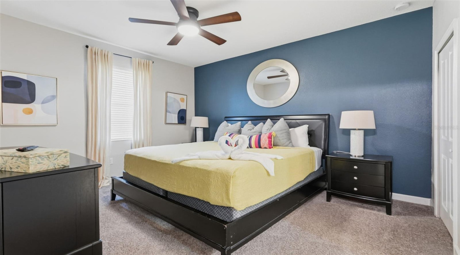 DAVENPORT, Florida 33896, 8 Bedrooms Bedrooms, ,5 BathroomsBathrooms,Residential,For Sale,ROLLING FAIRWAY,0,MFRTB8470717