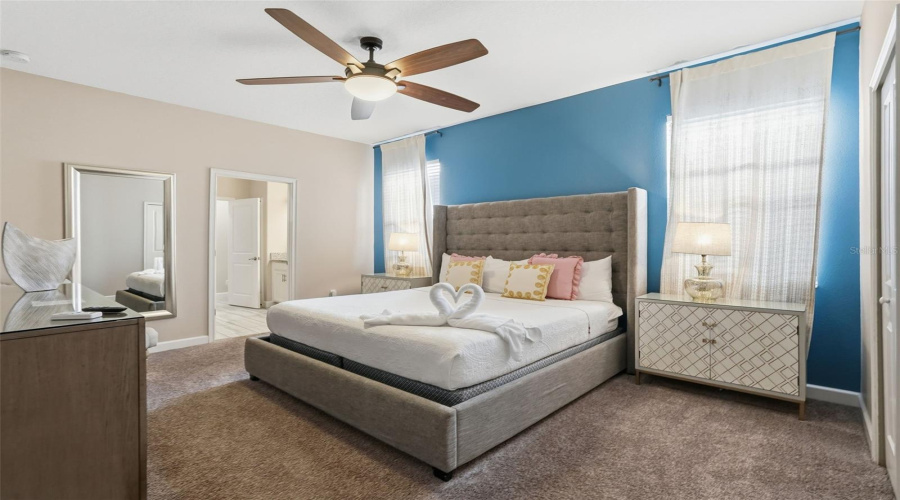 DAVENPORT, Florida 33896, 8 Bedrooms Bedrooms, ,5 BathroomsBathrooms,Residential,For Sale,ROLLING FAIRWAY,0,MFRTB8470717