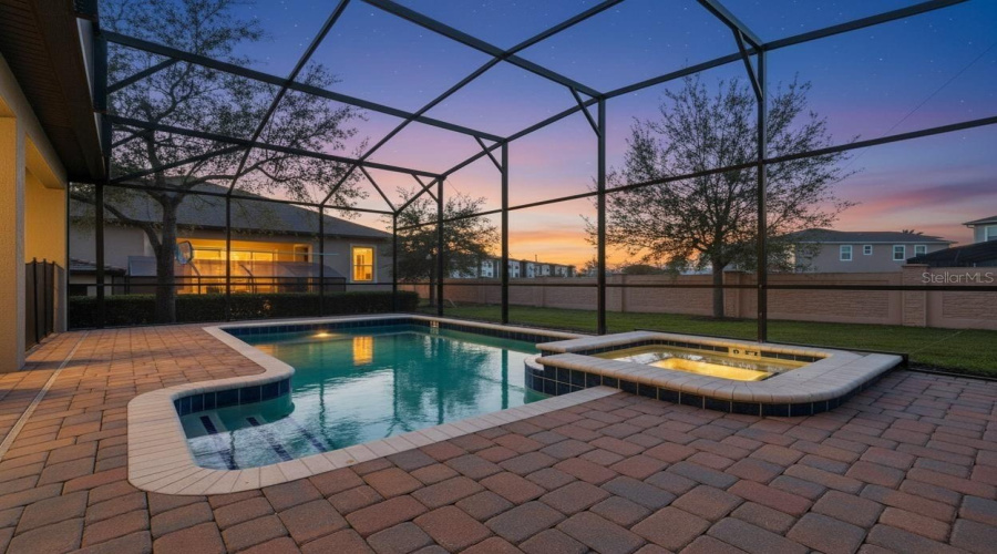 DAVENPORT, Florida 33896, 8 Bedrooms Bedrooms, ,5 BathroomsBathrooms,Residential,For Sale,ROLLING FAIRWAY,0,MFRTB8470717