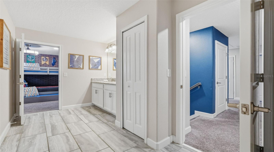 DAVENPORT, Florida 33896, 8 Bedrooms Bedrooms, ,5 BathroomsBathrooms,Residential,For Sale,ROLLING FAIRWAY,0,MFRTB8470717