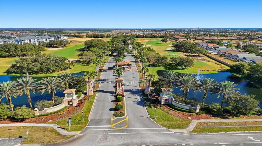 DAVENPORT, Florida 33896, 8 Bedrooms Bedrooms, ,5 BathroomsBathrooms,Residential,For Sale,ROLLING FAIRWAY,0,MFRTB8470717